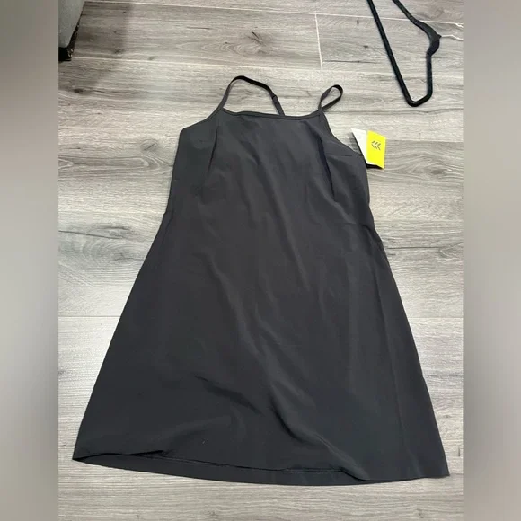 Women’s Flex Strappy Active Dress.    Black.   S - Picture 11 of 16